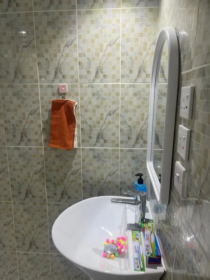 غرفة و دورة مياه خاصة - Private Room And Bathroom Medina 0*,